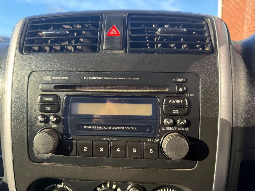 Used Suzuki Jimny 2014 for sale - 76640543: Photo 22