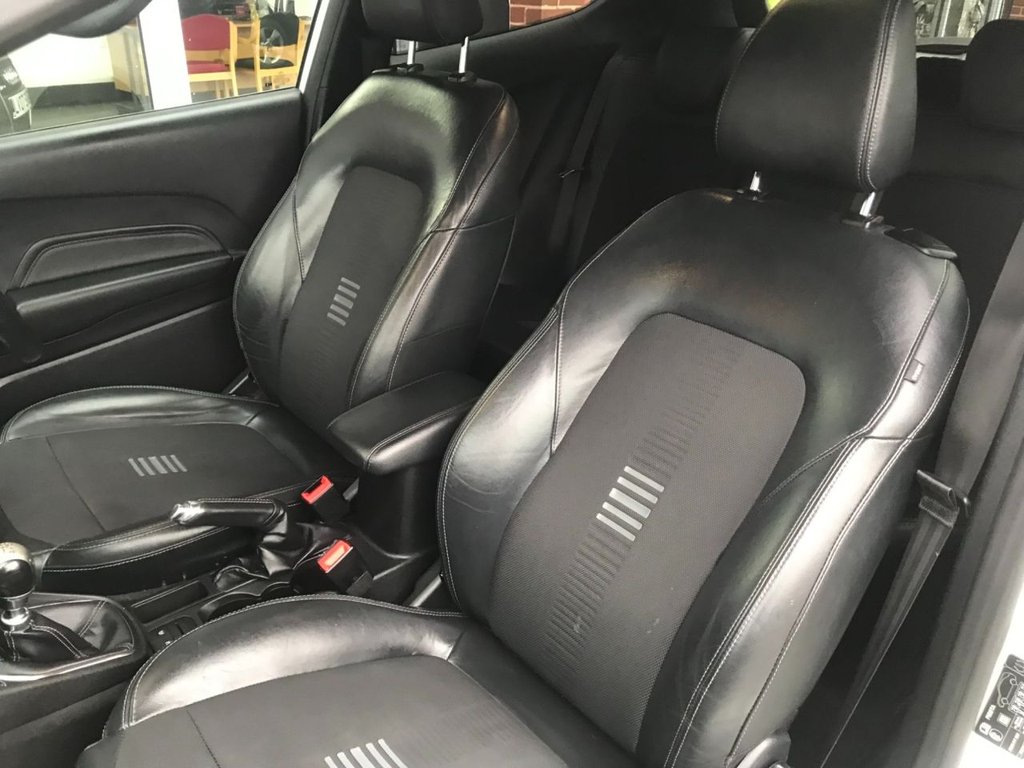 Used Ford Fiesta 2018 for sale - 76640557: Photo 17