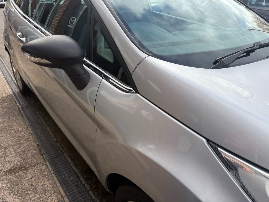 Used Ford Fiesta 2010 for sale - 76640548: Photo 11