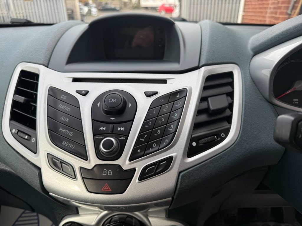 Used Ford Fiesta 2010 for sale - 76640548: Photo 17