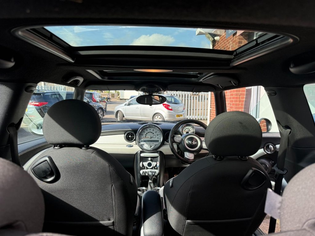 Used MINI Hatch 2010 for sale - 77275795: Photo 15