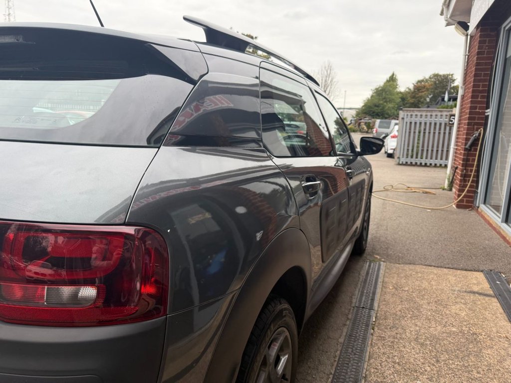 Used Citroen C4 Cactus 2017 for sale - 76056783: Photo 9