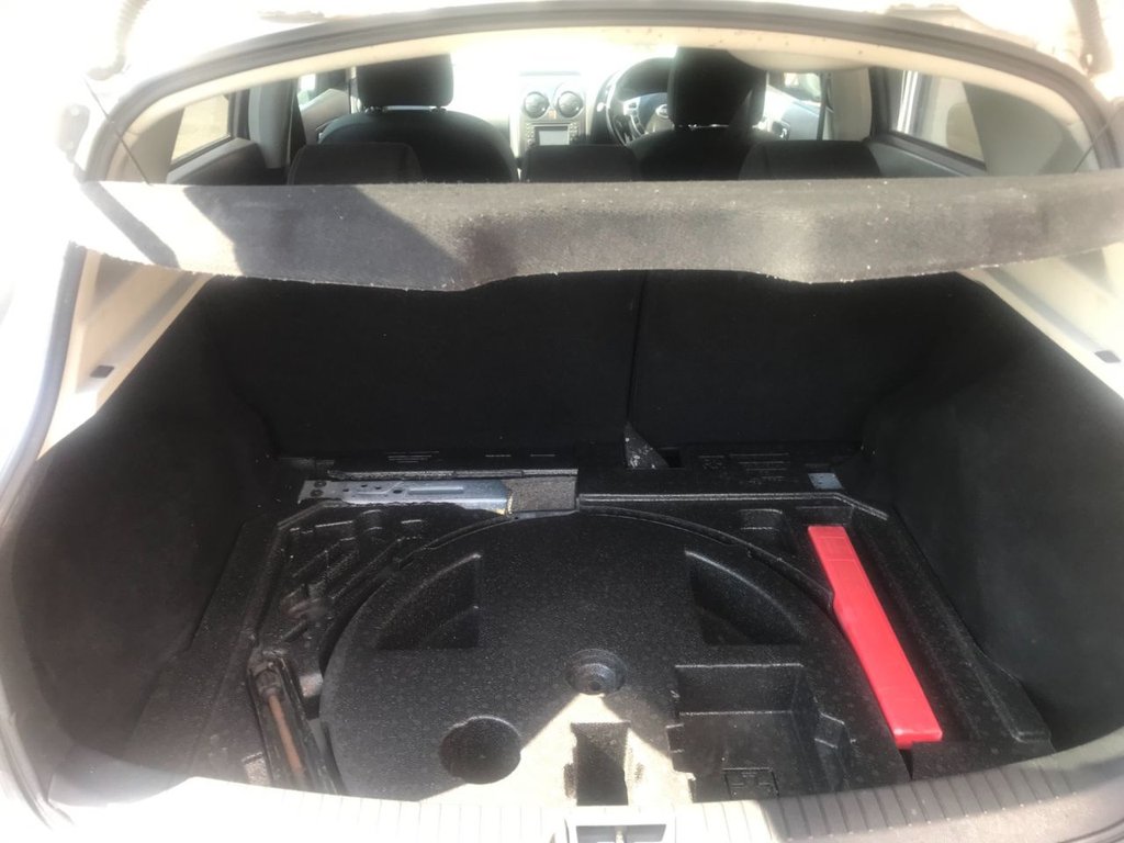 Used Nissan Qashqai 2012 for sale - 77748395: Photo 12