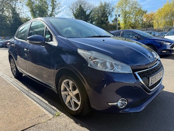 Used Peugeot 208 2013 for sale - 76068711: Photo 4