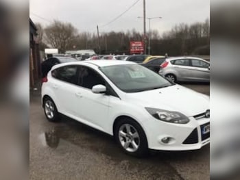 Used Ford Focus 2013 for sale - 76344334: Photo 2