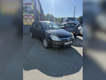 Used Vauxhall Astra 2009 for sale - 76344024: Photo 2