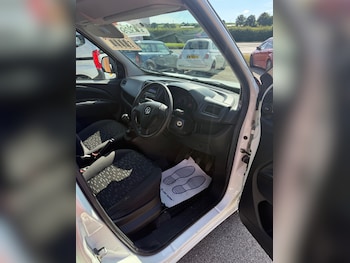 Used Vauxhall Combo 2016 for sale - 75239045: Photo