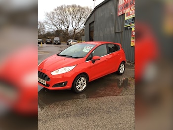 Used Ford Fiesta 2015 for sale - 74705364: Photo