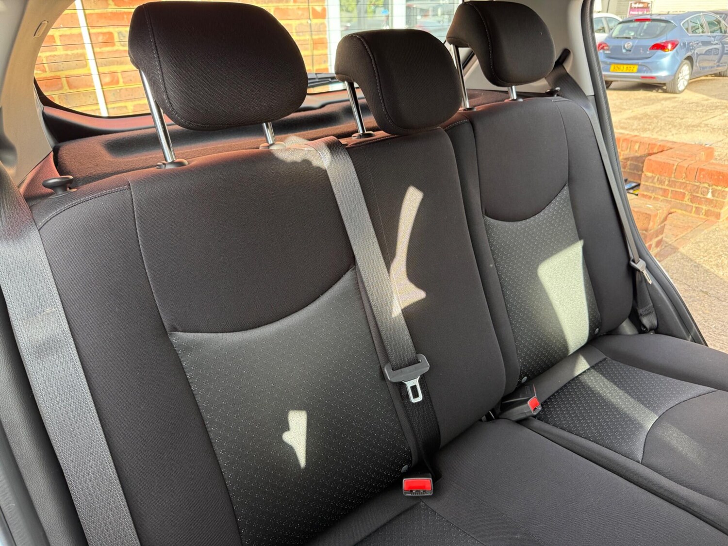 Used Vauxhall Viva 2015 for sale - 76292860: Photo 19