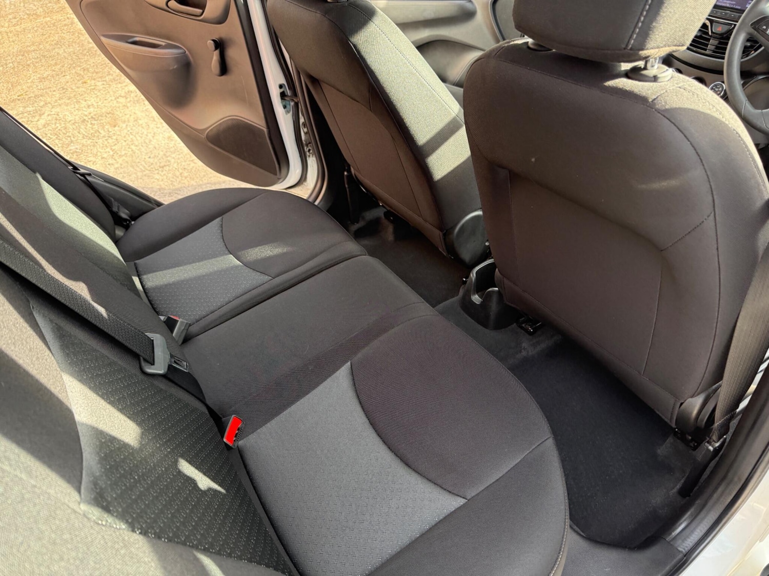 Used Vauxhall Viva 2015 for sale - 76292860: Photo 20