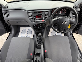 Used Kia Rio 2010 for sale - 76082409: Photo 4