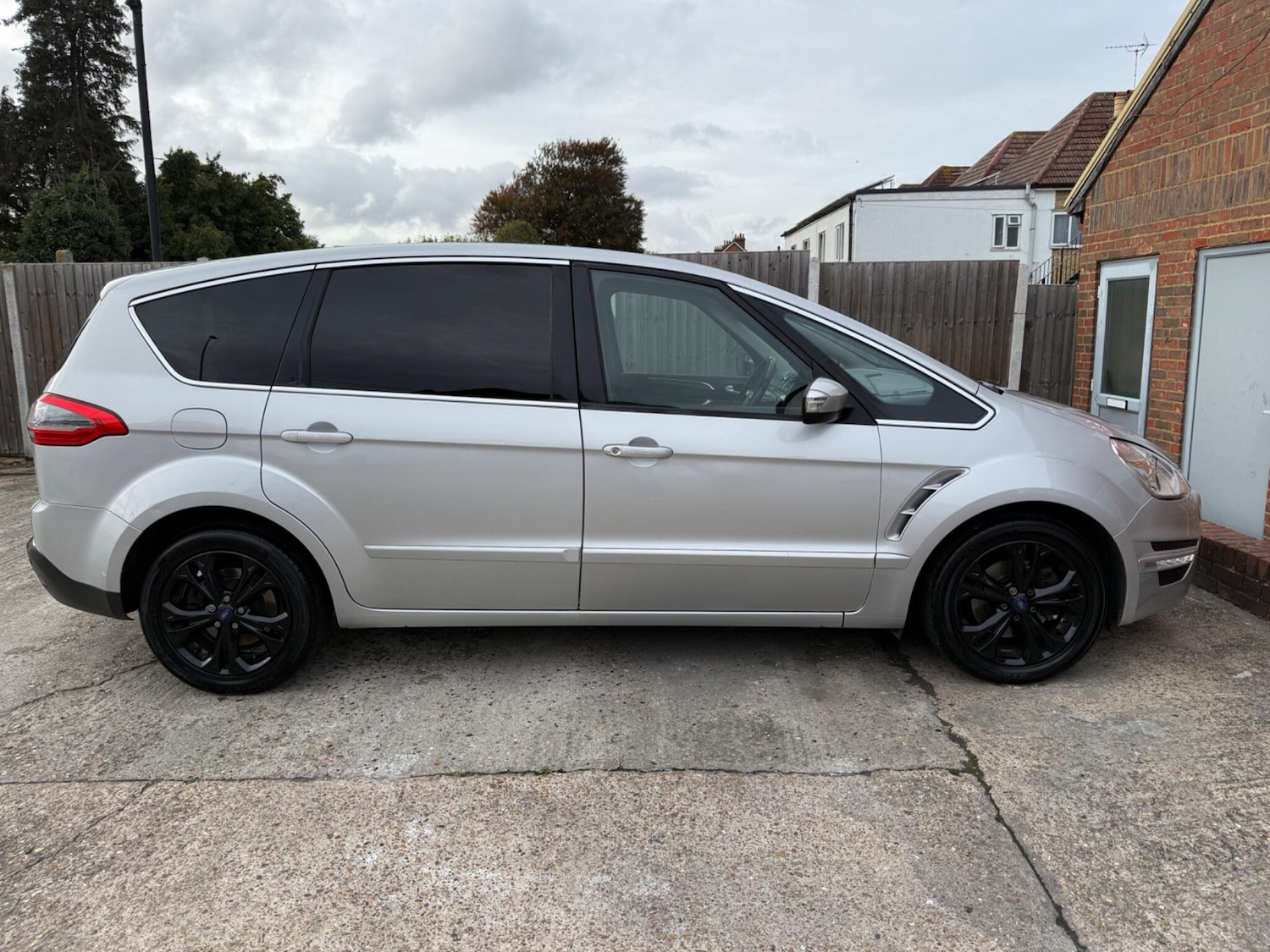 Used Ford S-Max 2014 for sale - 76416563: Photo 11