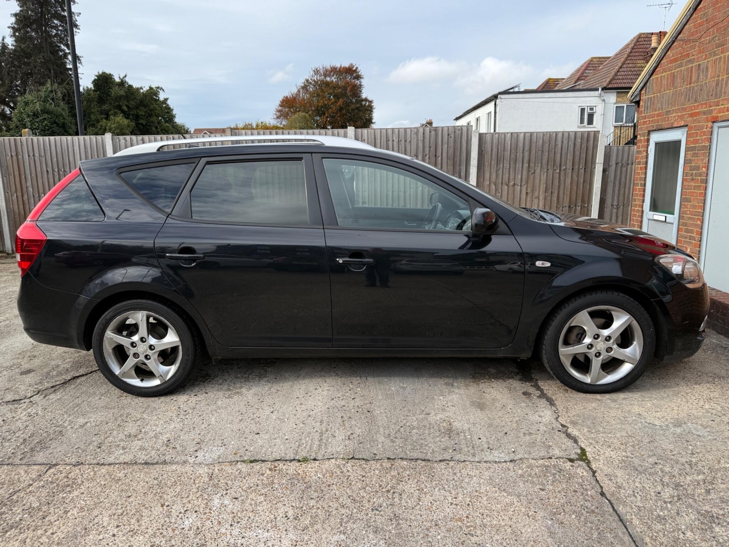 Used Kia Ceed 2011 for sale - 76480773: Photo 11