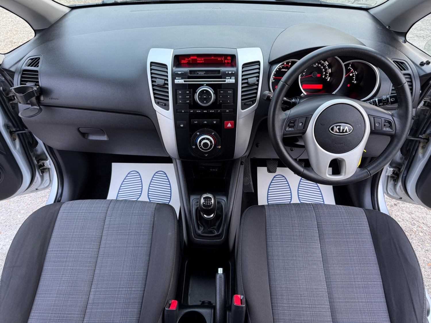 Used Kia Venga 2010 for sale - 76273693: Photo 4