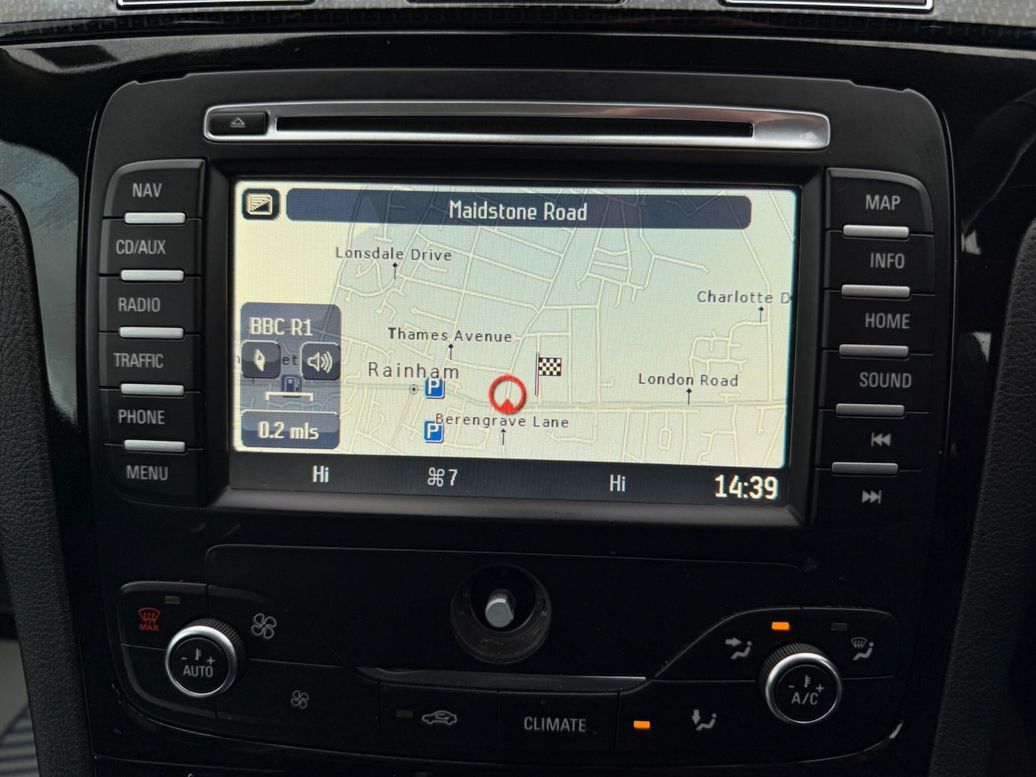 Used Ford S-Max 2014 for sale - 76685522: Photo 16