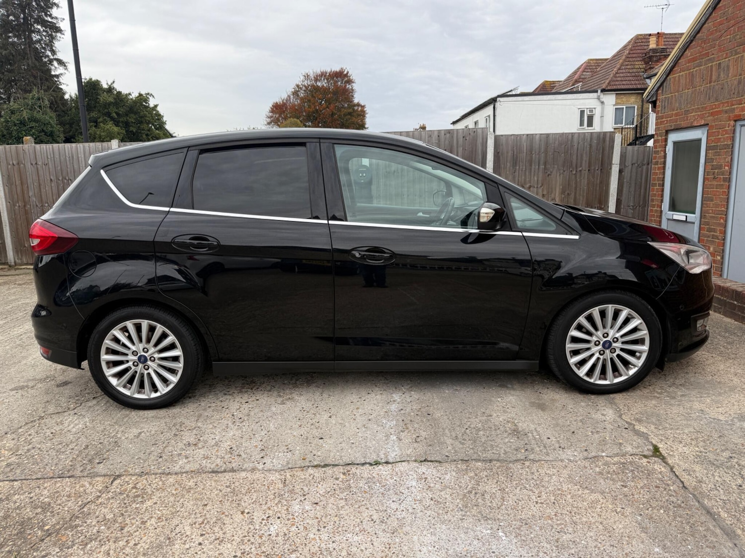 Used Ford C-Max 2017 for sale - 76495816: Photo 11