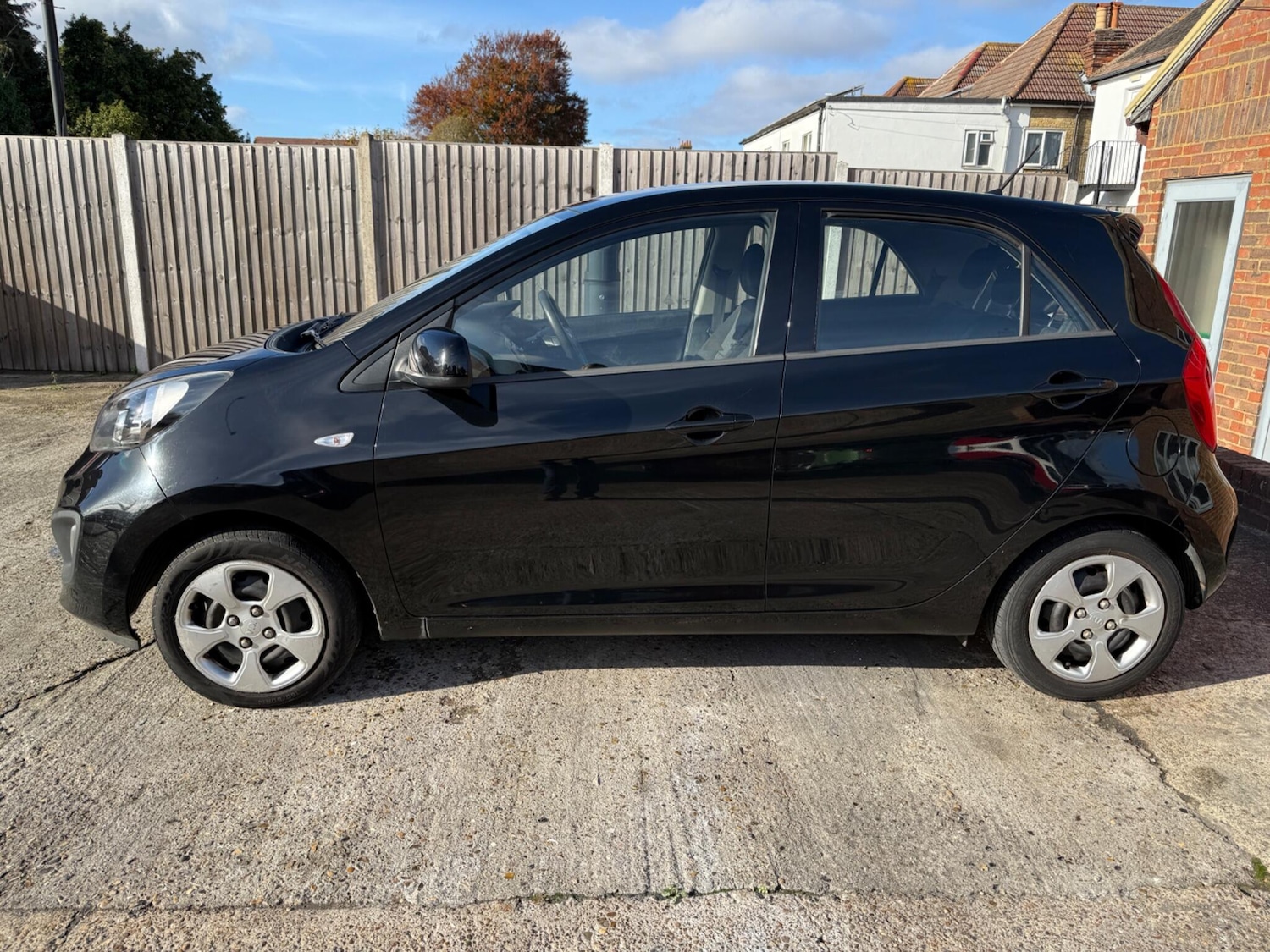 Used Kia Picanto 2011 for sale - 76520253: Photo 7