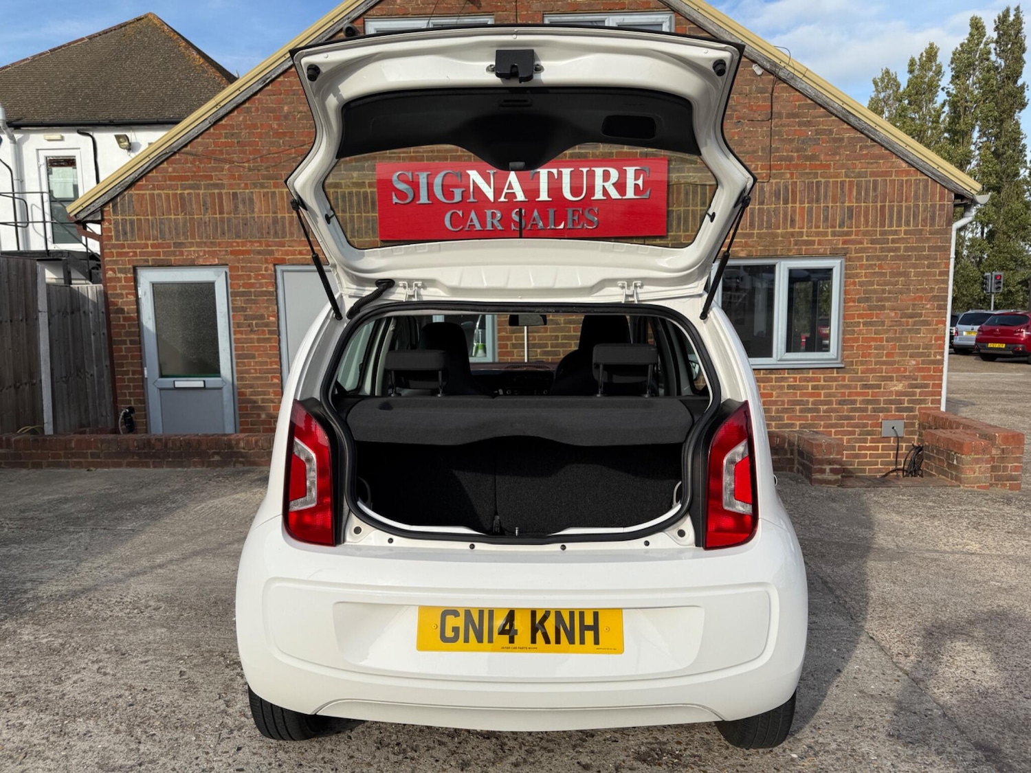 Used Volkswagen up! 2025 for sale - 76198110: Photo 21