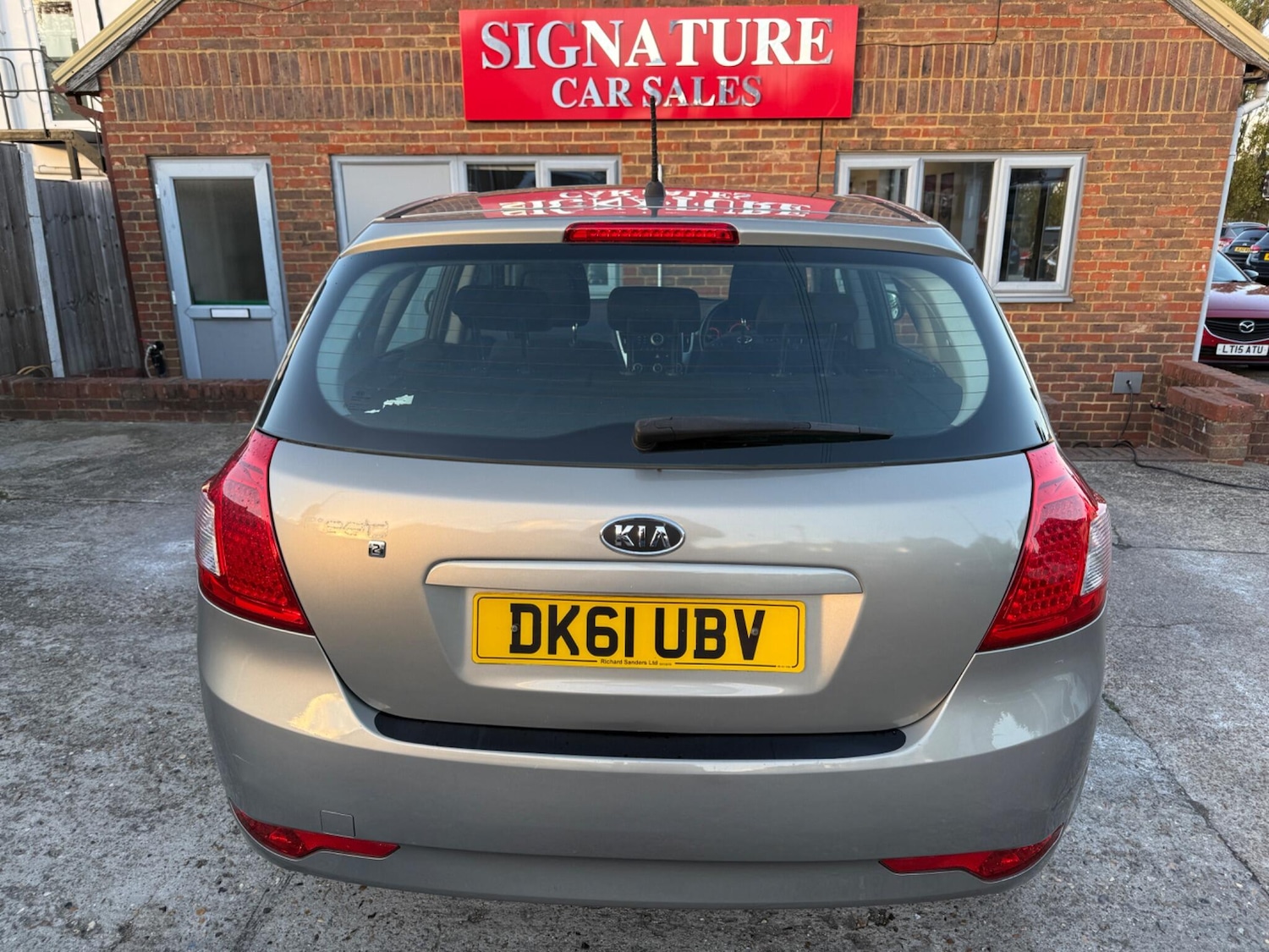 Used Kia Ceed 2011 for sale - 76376832: Photo 15