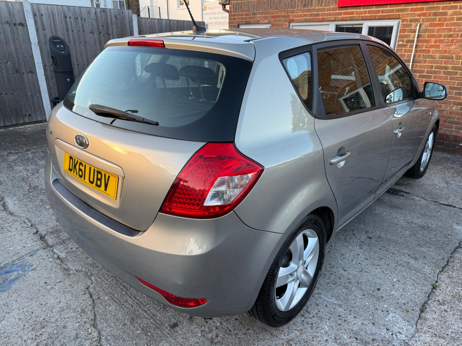 Used Kia Ceed 2011 for sale - 76376832: Photo 16