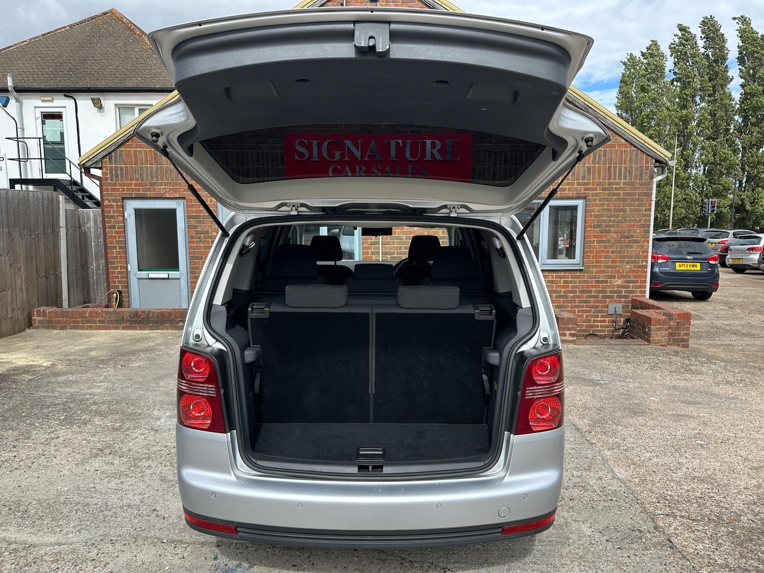 Vehicle 29