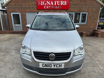 Used Volkswagen Touran 2010 for sale - 75743120: Photo