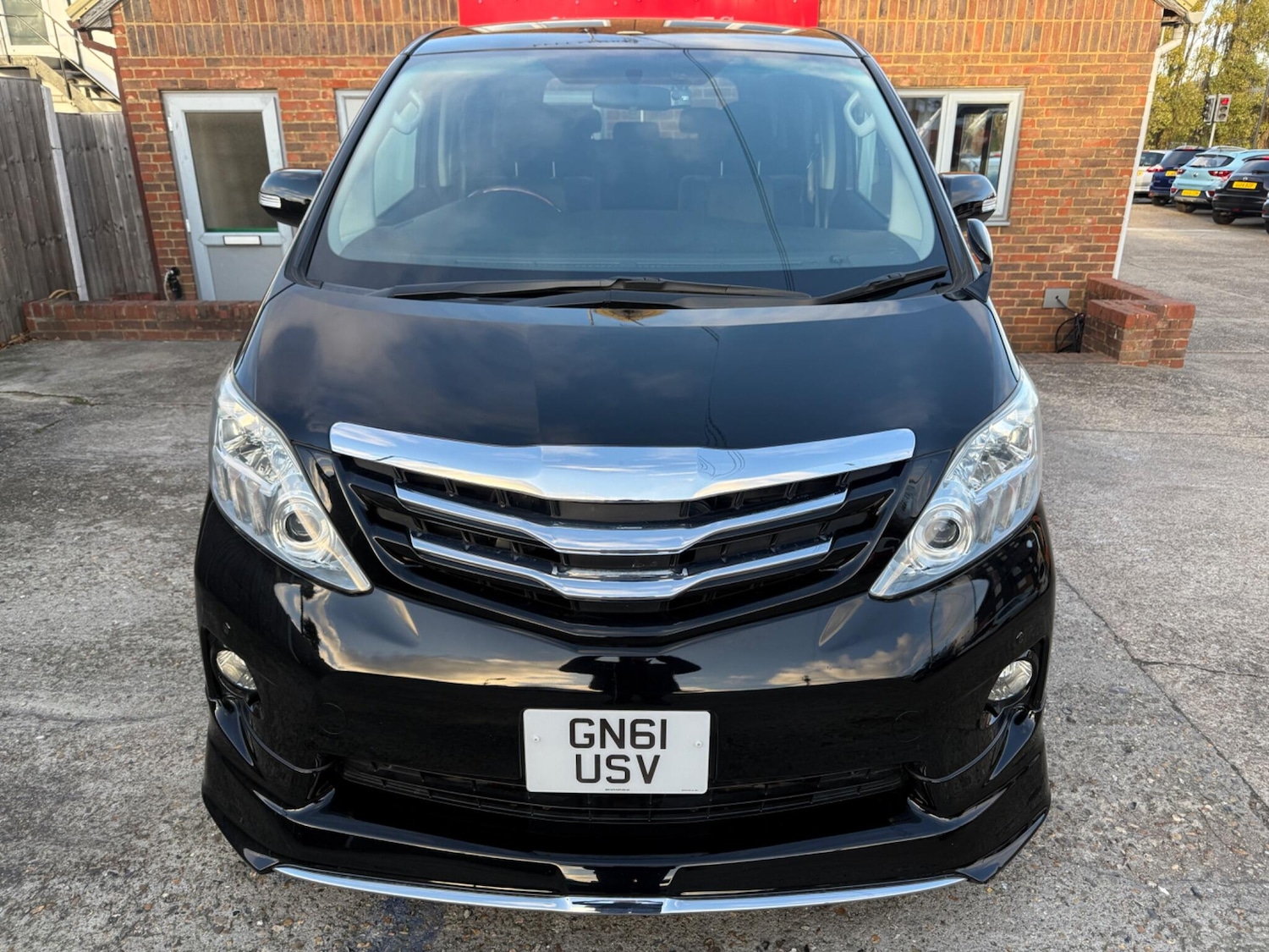 Used Toyota Alphard 2025 for sale - 76750900: Photo 2