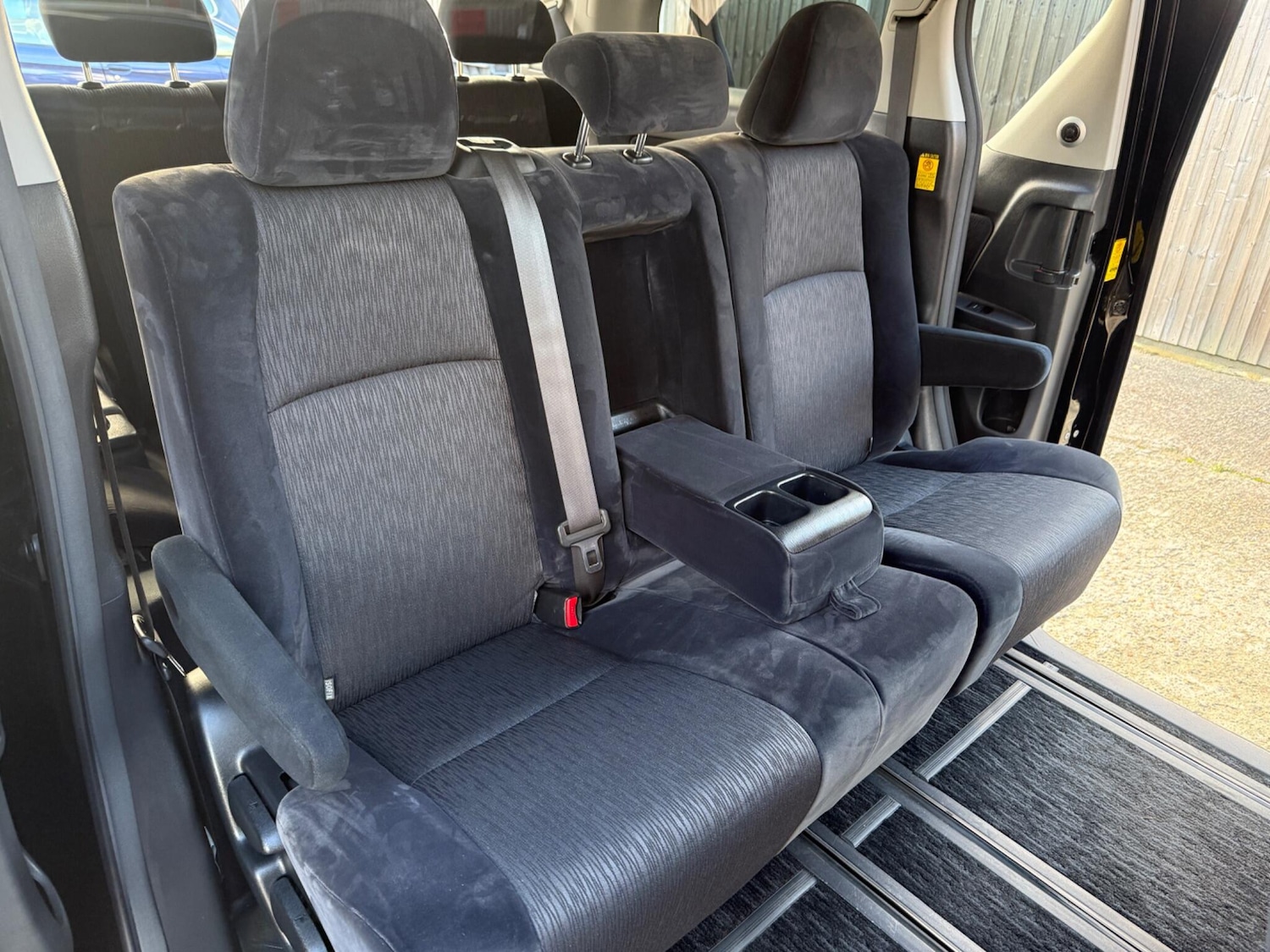 Used Toyota Alphard 2025 for sale - 76750900: Photo 20