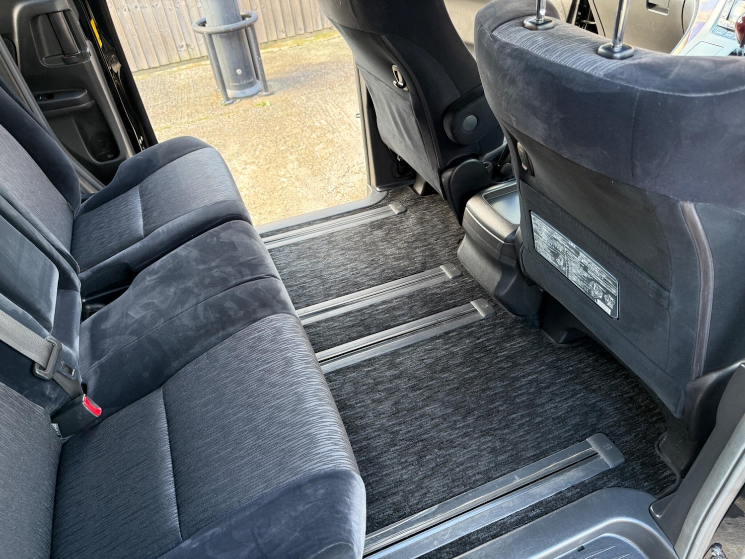 Used Toyota Alphard 2025 for sale - 76750900: Photo 21