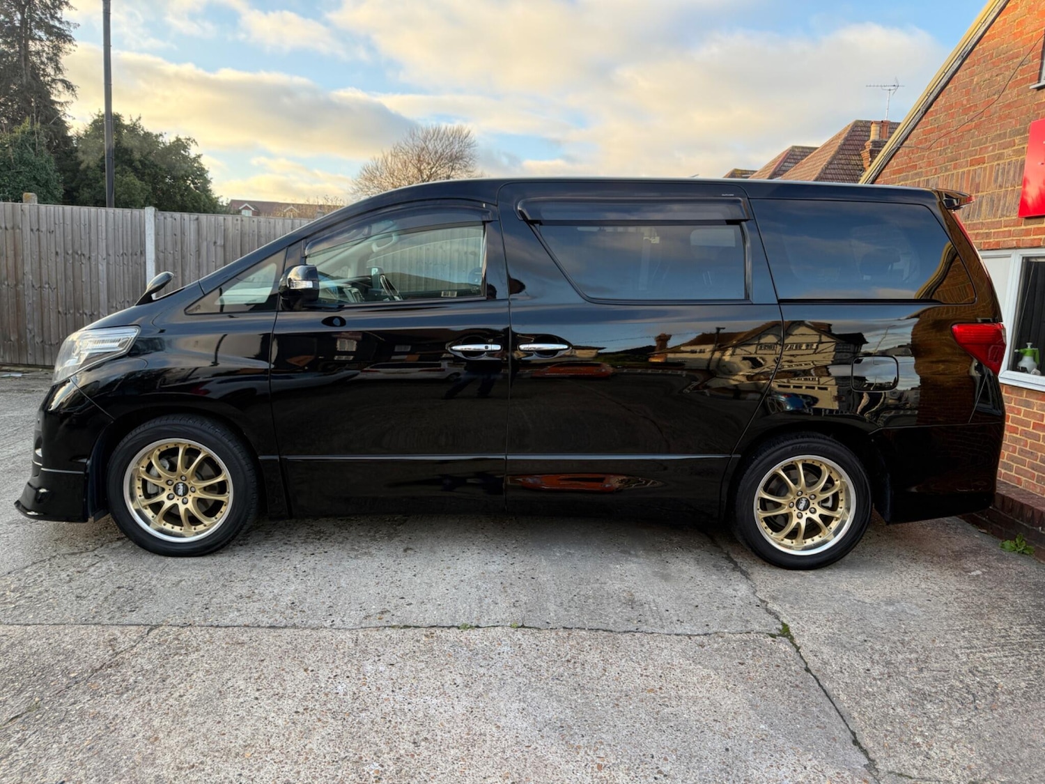 Used Toyota Alphard 2025 for sale - 76750900: Photo 6