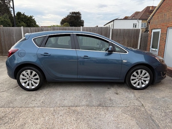 Used Vauxhall Astra 2013 for sale - 76149156: Photo 11