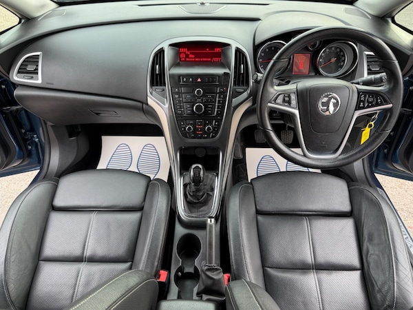 Used Vauxhall Astra 2013 for sale - 76149156: Photo 4