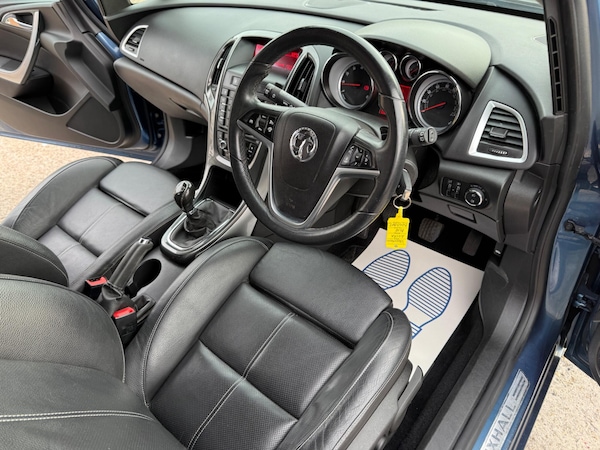 Used Vauxhall Astra 2013 for sale - 76149156: Photo 5