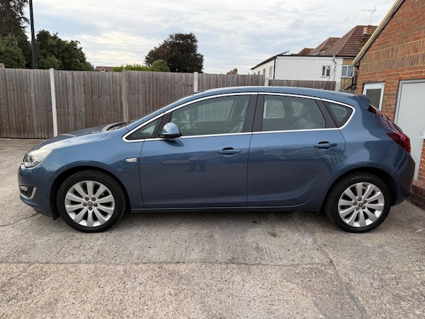 Used Vauxhall Astra 2013 for sale - 76149156: Photo 7