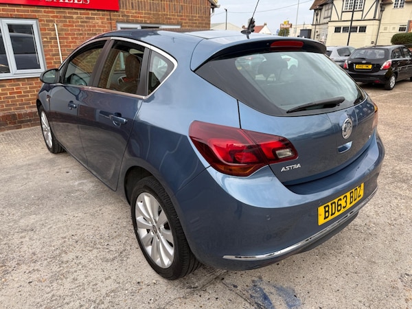 Used Vauxhall Astra 2013 for sale - 76149156: Photo 8