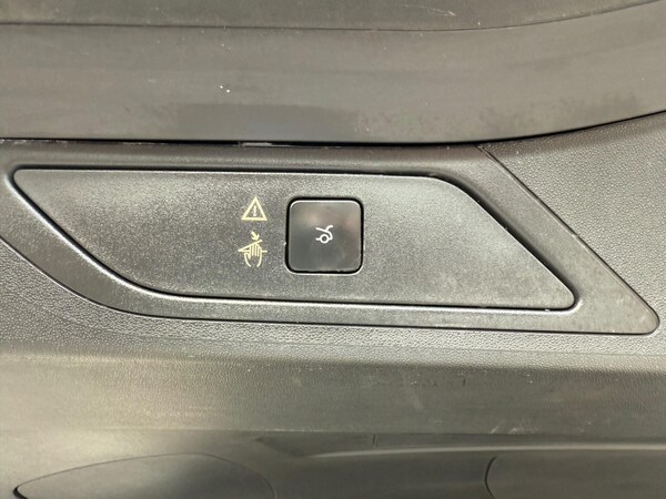 Used Citroen C4 Grand Picasso 2015 for sale - 76112738: Photo 32