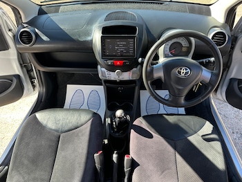 Used Toyota AYGO 2012 for sale - 75736820: Photo