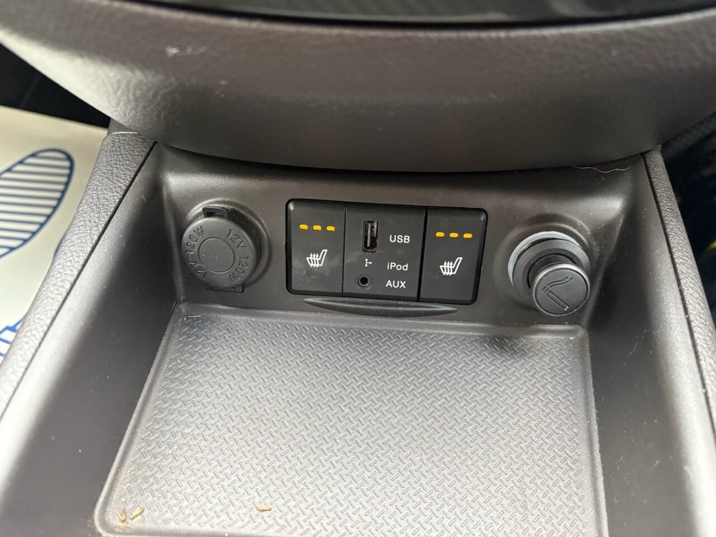 Used Hyundai Santa Fe 2012 for sale - 77850118: Photo 10