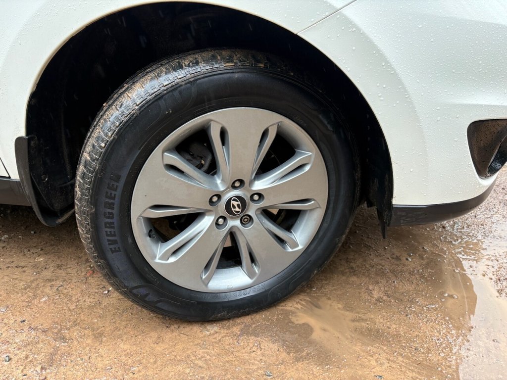 Used Hyundai Santa Fe 2012 for sale - 77850118: Photo 13