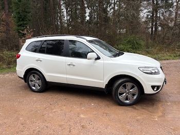 Hyundai Santa Fe feature image