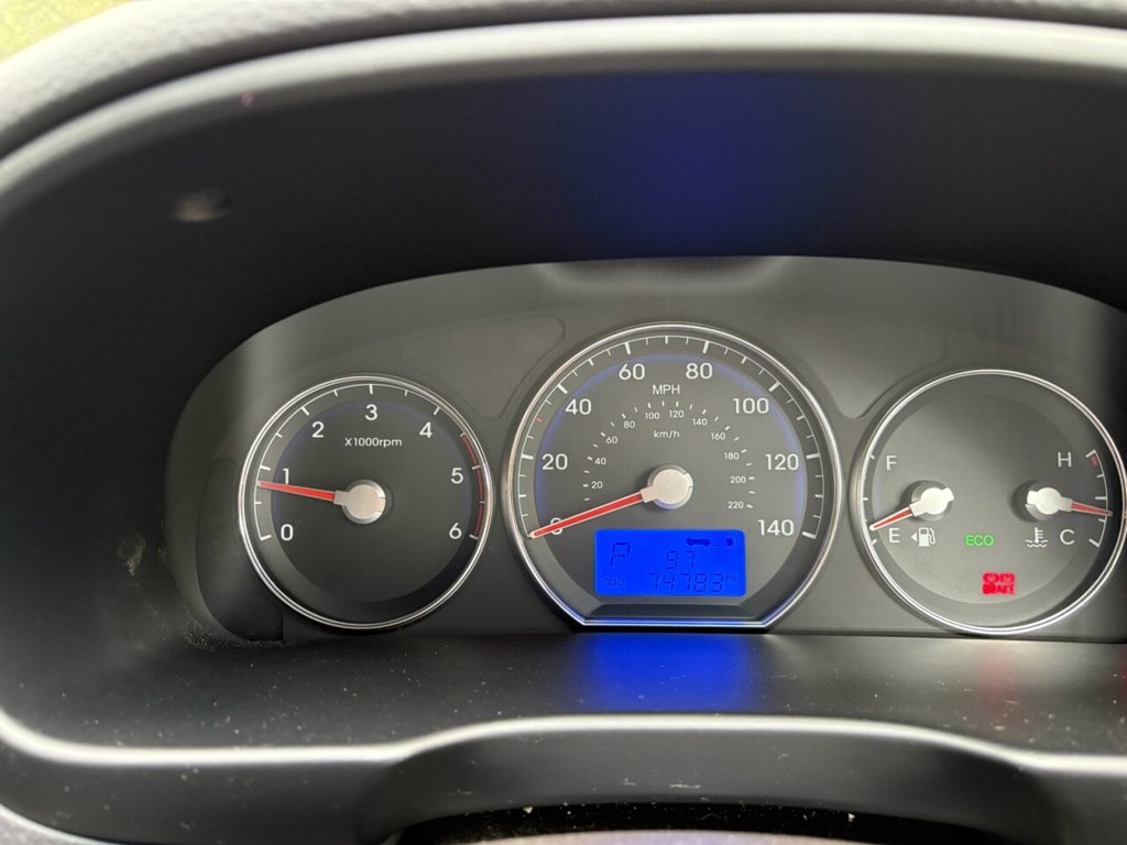 Used Hyundai Santa Fe 2012 for sale - 77850118: Photo 6