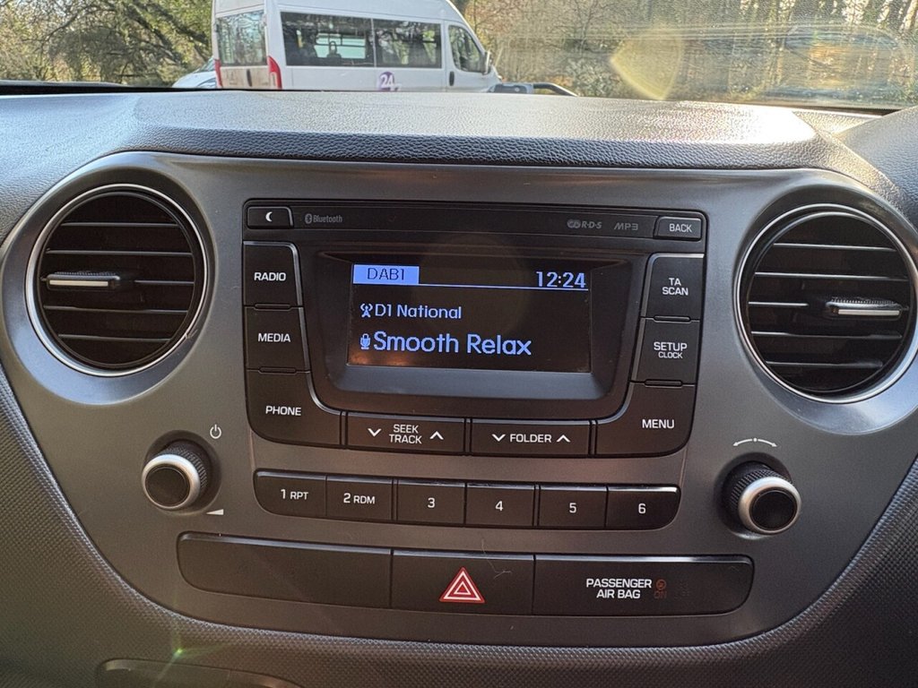 Used Hyundai i10 2017 for sale - 77557968: Photo 11