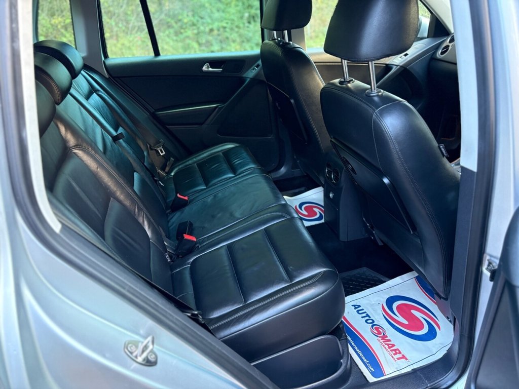 Used Volkswagen Tiguan 2010 for sale - 76698826: Photo 11