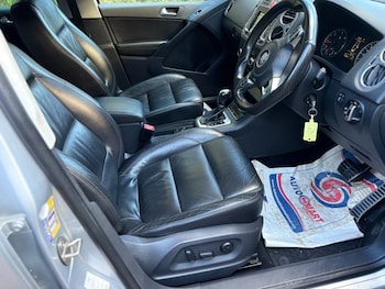 Used Volkswagen Tiguan 2010 for sale - 76698826: Photo