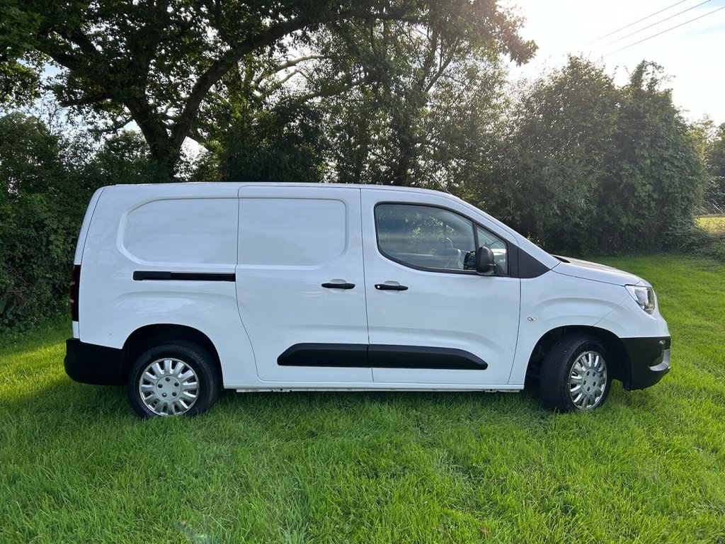 Used Vauxhall Combo 2021 for sale - 77007326: Photo 1