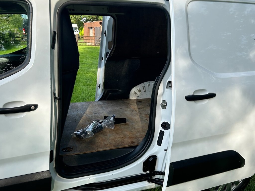 Used Vauxhall Combo 2021 for sale - 77007326: Photo 3