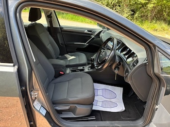 Used Volkswagen Golf 2017 for sale - 75122171: Photo