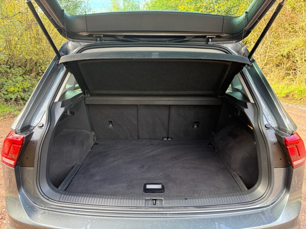 Used Volkswagen Tiguan 2017 for sale - 76356559: Photo 12