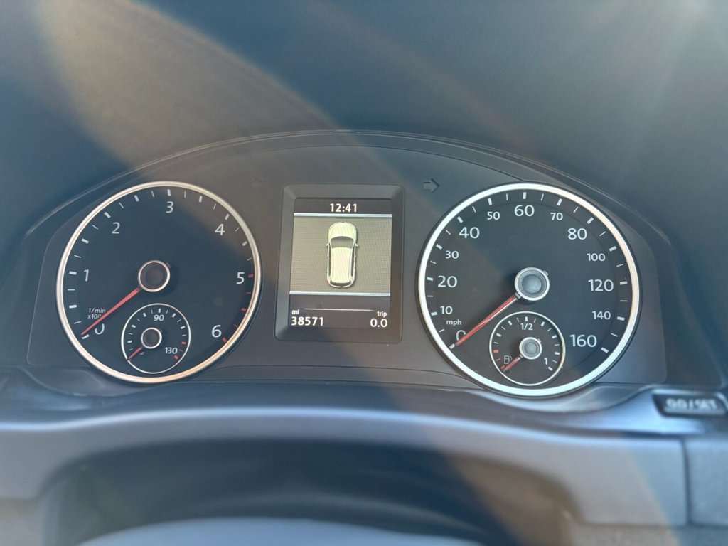 Used Volkswagen Tiguan 2014 for sale - 76698908: Photo 17