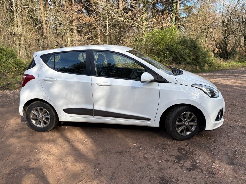 Used Hyundai i10 2014 for sale - 77734733: Photo 1
